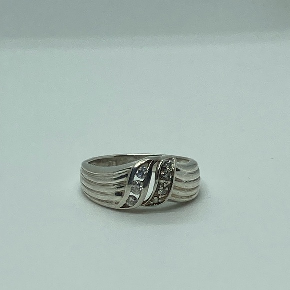 Vtg 925 Sterling Silver Wavy Chunky Puffy Style CZ Ring Channel Set | Sz 7.75 - Picture 10 of 14